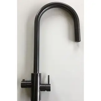 Taurus 3-1 FLEX med kogende vand inkl. kalkfilter i sort med rund tud fra AKVATUR